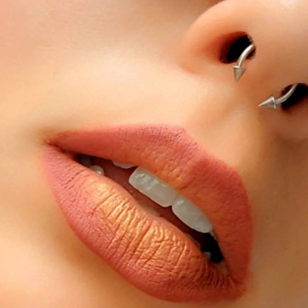 Vertical Labret